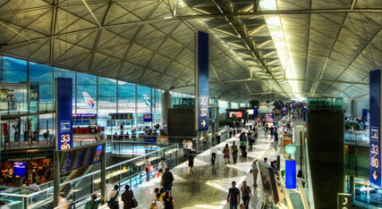 Aeropuerto de Hong Kong <a  style="font-size: 0.6em;" href="https://www.flickr.com/photos/stuckincustoms/" target="_blank">(Trey Ratcliff)</a>